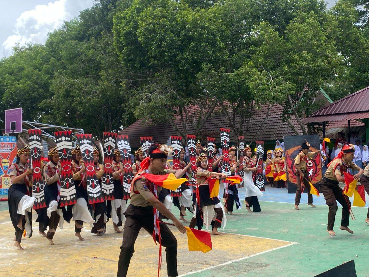 Acara Purna Bakti Bapak Kepala SMA Negeri 6 Kendari